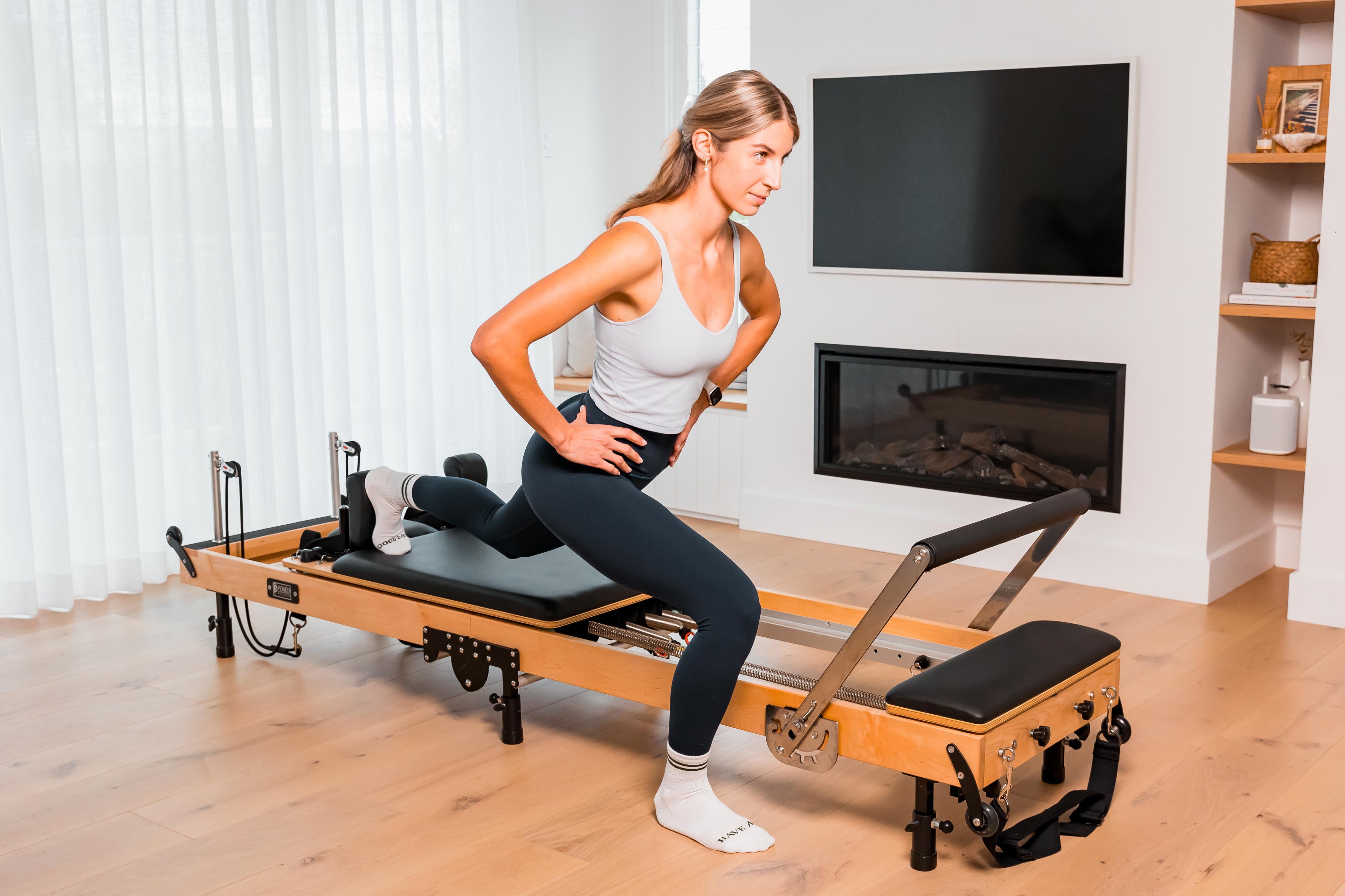 Foldable Pilates Reformer Machine, Pilates Machine Equipment for Strength  Training, Home Fitness Equipment, Suitable for Beginners and Intermediate