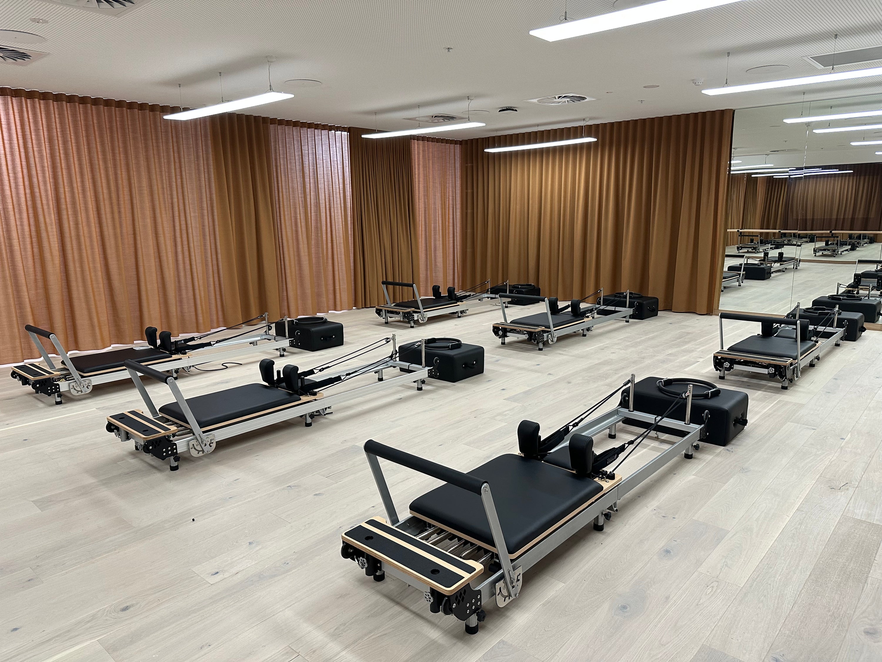 PP-06 Foldable Reformer - RENTAL | Pioneer Pilates