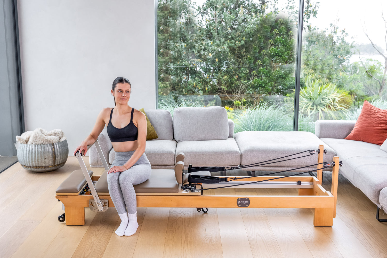 Pioneer Pilates PP-09 Reformer